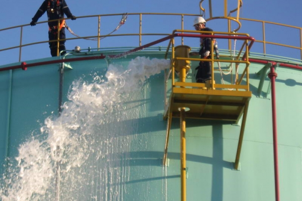 chemical-foam02FFC6C09F-CBAE-2C89-BAF6-4F13D3691CAB.jpg